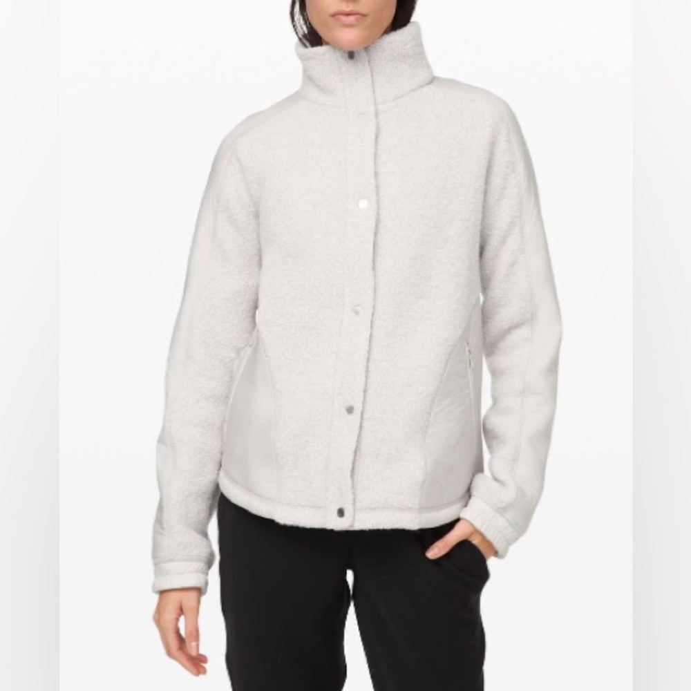 ⭐️Host Pick⭐️ BNWOT Lululemon Go Cozy Jacket - Picture 8 of 11
